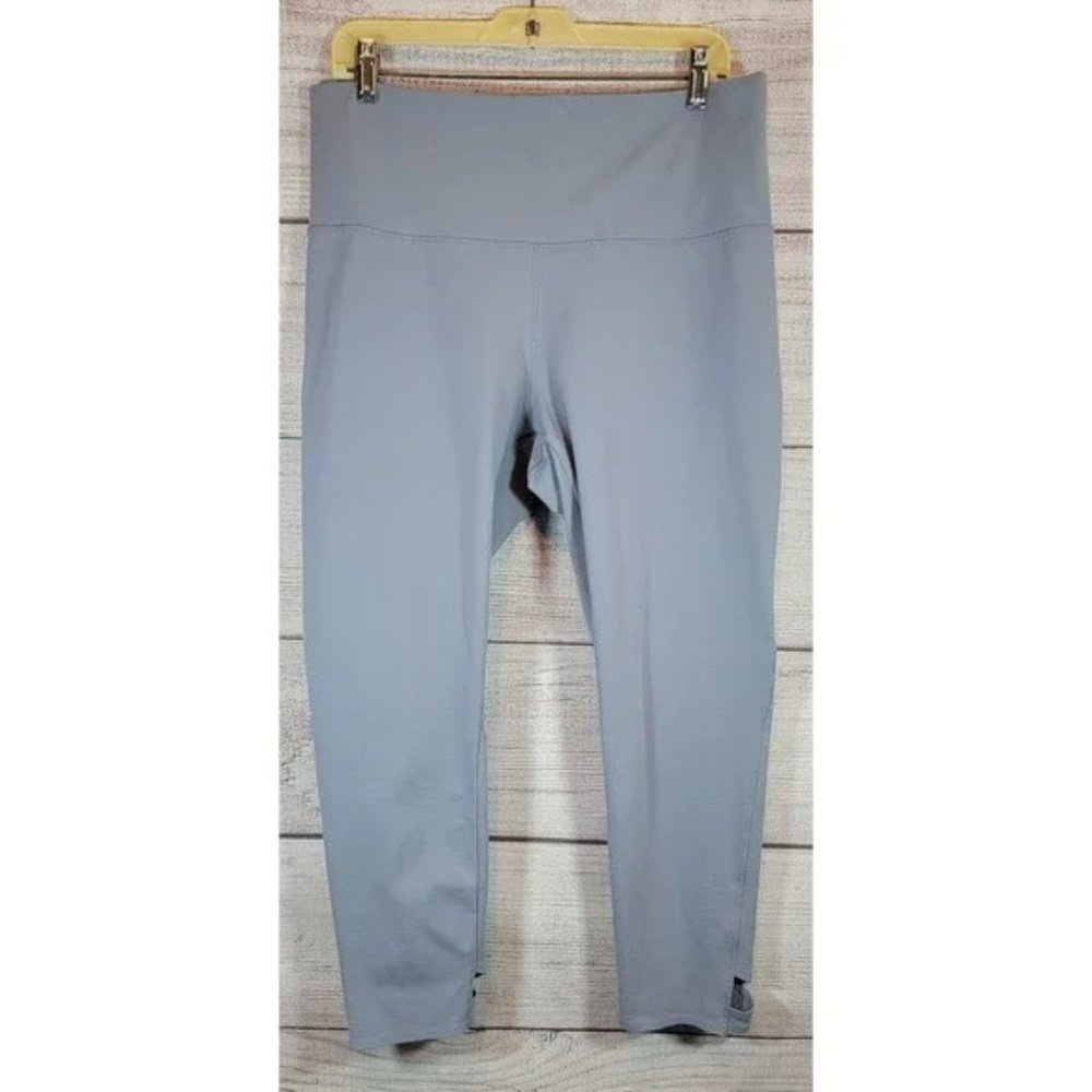 Calia By Carrie Underwood Stay The Path Cross Leg 7/8 Length